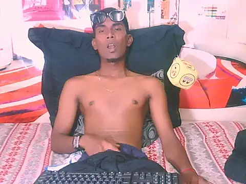 IndianThuggin online show from 11.15.25