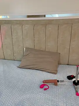 Dakota jhons1 online show from 10.24.25