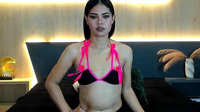 Snapshot of LorenaVarga chatting on 03.14.26 LorenaVarga online show from 03.14.26