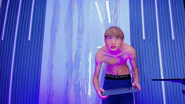 Hot guys sex3 online show from 10.23.25