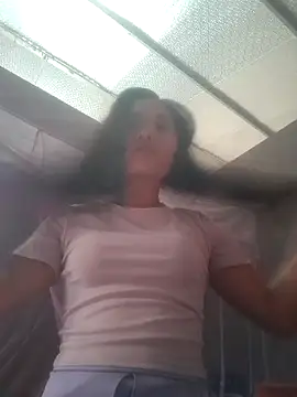 Snapshot of mira-show chatting on 10.19.25 mira-show online show from 10.19.25