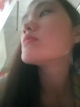 Snapshot of mira-show chatting on 10.22.25 mira-show online show from 10.22.25