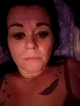 ravenlove1986 online show from 10.19.25