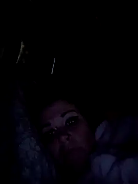 ravenlove1986 online show from 10.20.25