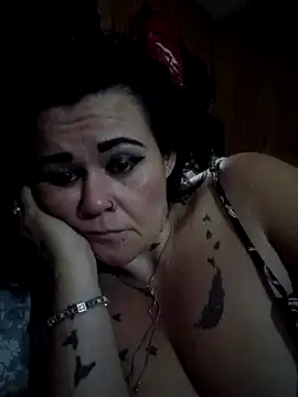 ravenlove1986 online show from 10.22.25