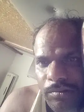 Snapshot of RNlov chatting on 11.09.25 RNlov online show from 11.09.25