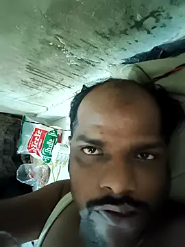 Snapshot of RNlov chatting on 11.17.25 RNlov online show from 11.17.25