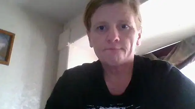 EazyEMLXL online show from 11.05.25
