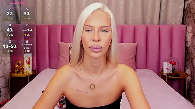 Snapshot of KailaCrystall chatting on 01.08.26 KailaCrystall online show from 01.08.26