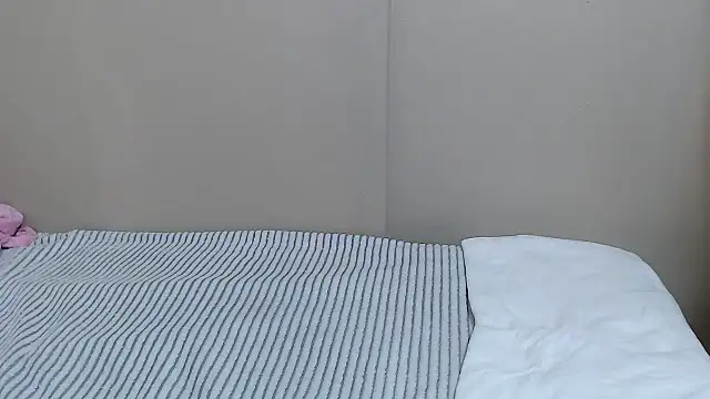 Snapshot of RissaGx chatting on 11.03.25 RissaGx online show from 11.03.25