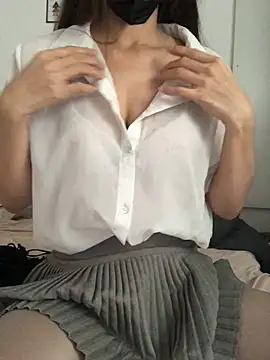 Kylie beem online show from 08.04.26