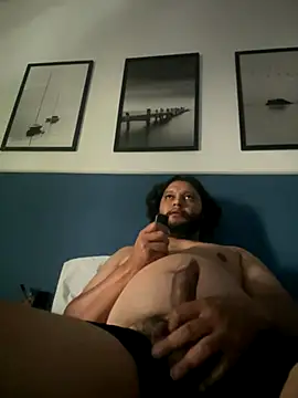 LoboCachorro online show from 12.04.25