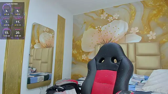 NahomiWalker  online show from 02.26.26