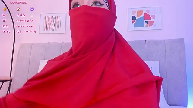 Snapshot of fatiima_ chatting on 05.25.26 fatiima online show from 05.25.26