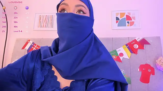 Snapshot of fatiima_ chatting on 06.17.26 fatiima online show from 06.17.26
