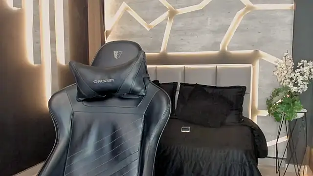 ArohomLester online show from 11.09.25