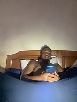 Snapshot of maloya267 chatting on 10.23.25 maloya267 online show from 10.23.25