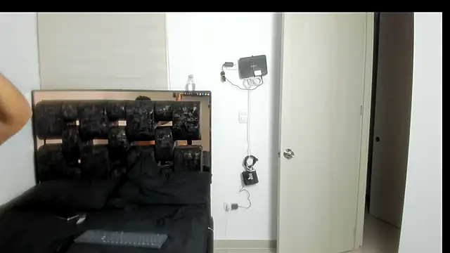 bicthxhard online show from 10.30.25