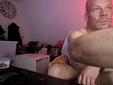 Snapshot of Kinky_Play1 chatting on 01.18.26 Kinky Play1 online show from 01.18.26