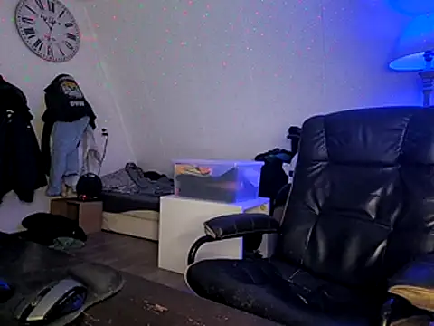 Snapshot of Kinky_Play1 chatting on 02.07.26 Kinky Play1 online show from 02.07.26