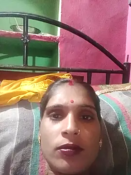 Snapshot of queen_sonam chatting on 10.22.25 queen sonam online show from 10.22.25