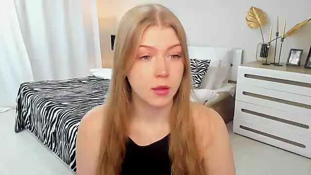 Stella Light online show from 02.04.26