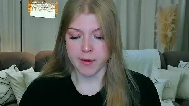 Snapshot of Stella_Light chatting on 06.08.26 Stella Light online show from 06.08.26