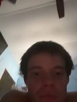 Snapshot of submissivemilf912 chatting on 10.20.25 submissivemilf912 online show from 10.20.25