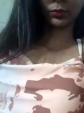 Snapshot of Aaliya_BigBoobs_1 chatting on 11.20.25 Aaliya BigBoobs 1 online show from 11.20.25