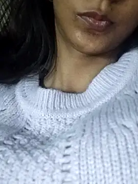 Snapshot of Aaliya_BigBoobs_1 chatting on 12.04.25 Aaliya BigBoobs 1 online show from 12.04.25