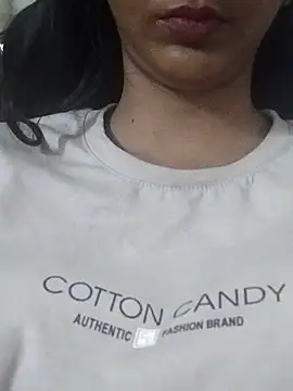 Snapshot of Aaliya_BigBoobs_1 chatting on 01.13.26 Aaliya BigBoobs 1 online show from 01.13.26