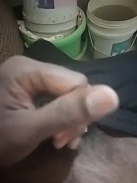 Snapshot of HeatableRevan chatting on 02.23.26 HeatableRevan online show from 02.23.26