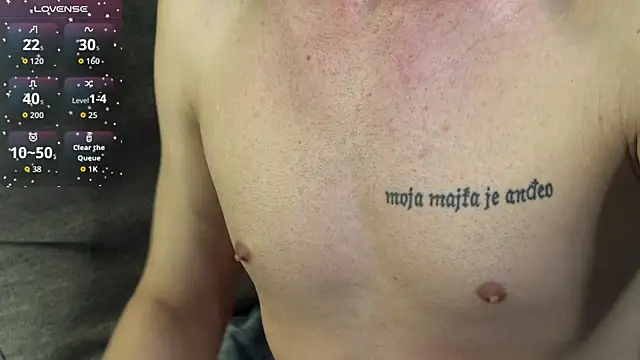 Snapshot of OceannHeart chatting on 12.13.25 OceannHeart online show from 12.13.25