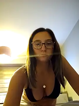 Snapshot of SashaBabyxx chatting on 11.02.25 SashaBabyxx online show from 11.02.25