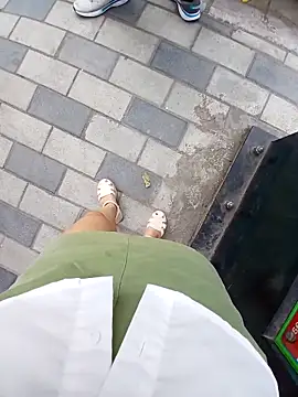 Snapshot of Mina-02 chatting on 10.29.25 Mina-02 online show from 10.29.25