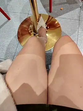 Snapshot of Mina-02 chatting on 01.10.26 Mina-02 online show from 01.10.26