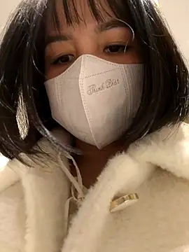 Snapshot of Mina-02 chatting on 01.14.26 Mina-02 online show from 01.14.26