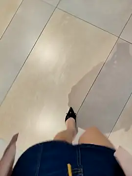 Snapshot of Mina-02 chatting on 03.20.26 Mina-02 online show from 03.20.26