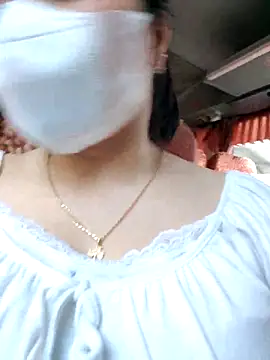 Snapshot of Mina-02 chatting on 06.02.26 Mina-02 online show from 06.02.26