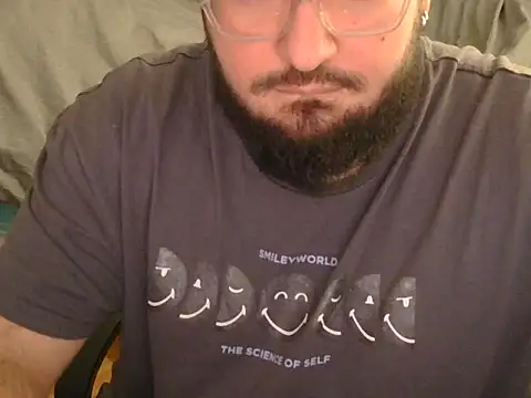 Snapshot of moneyman_11 chatting on 12.17.25 moneyman 11 online show from 12.17.25