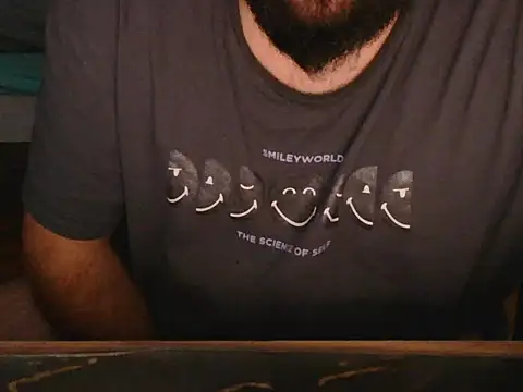 Snapshot of moneyman_11 chatting on 12.20.25 moneyman 11 online show from 12.20.25