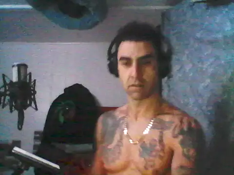 Snapshot of alphacloudGod chatting on 03.18.26 alphacloudGod online show from 03.18.26