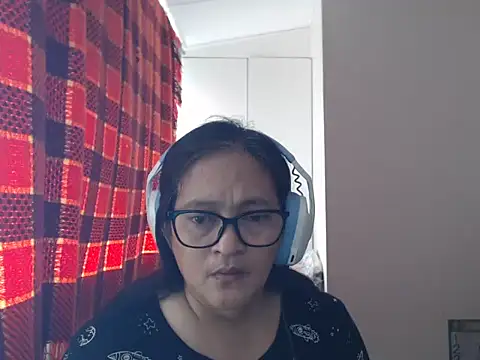 Kinkybela2025 online show from 05.29.26