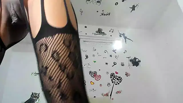 YAILIN 04 online show from 11.18.25