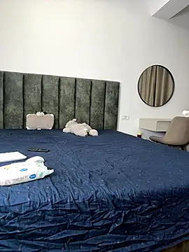 EllaSpark online show from 12.17.25