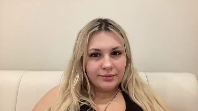 Snapshot of Selvarine chatting on 02.12.26 Selvarine online show from 02.12.26