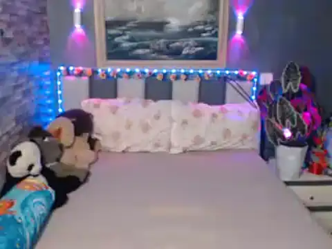 Snapshot of HotNathalie6900 chatting on 02.04.26 HotNathalie6900 online show from 02.04.26