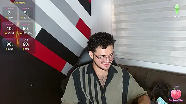 Snapshot of Zac_Golden chatting on 06.07.26 Zac Golden online show from 06.07.26