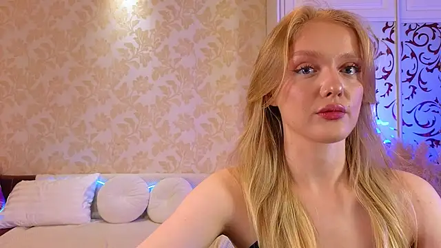 Slay Blonde online show from 10.21.25