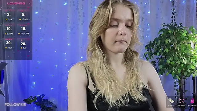 Slay Blonde online show from 10.27.25